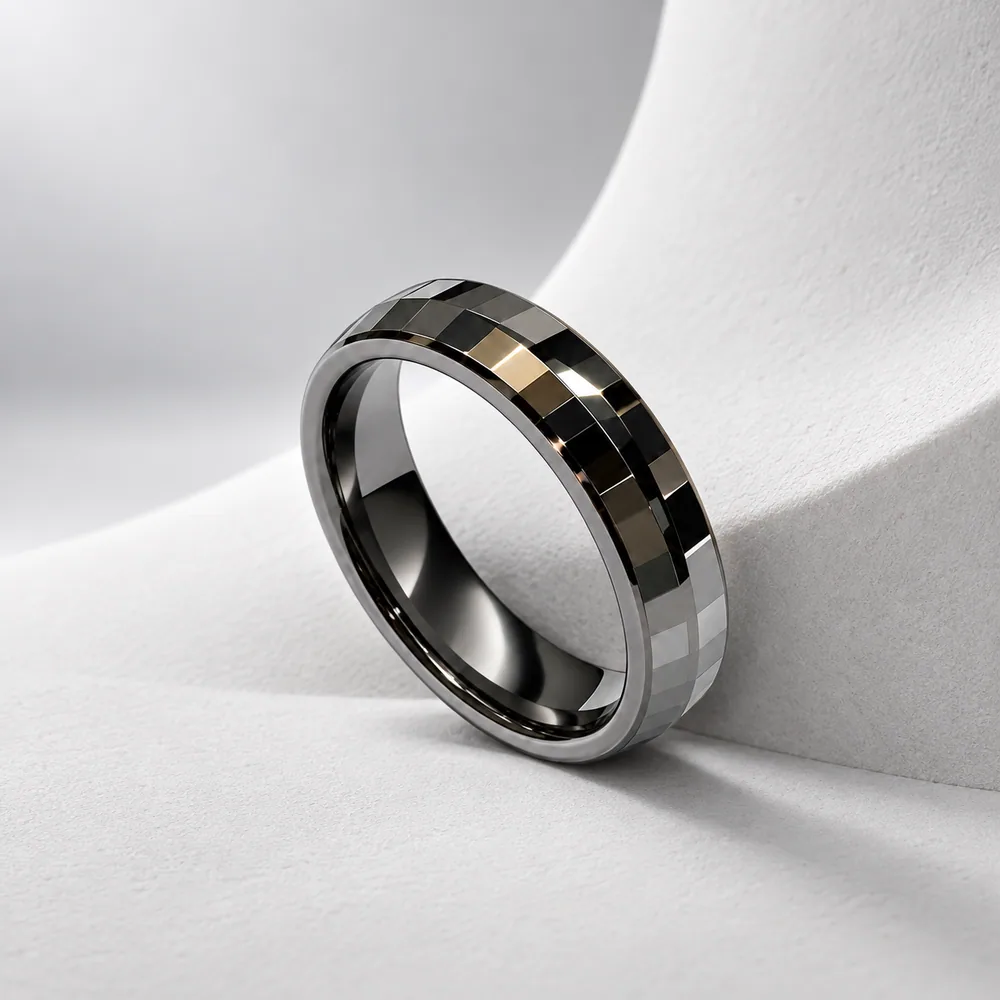 Tungsten Band · Gold / Silver